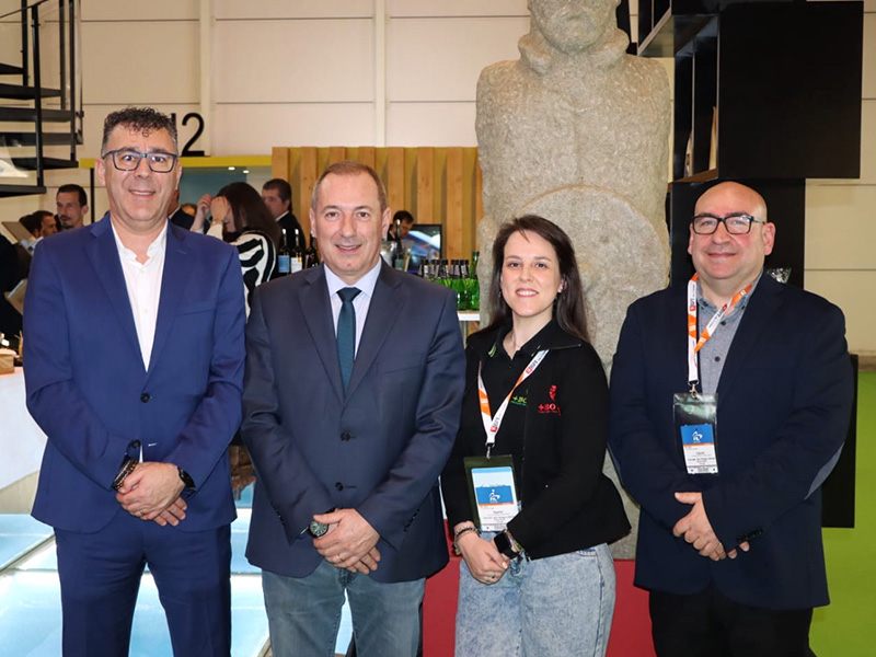Presidente da Cmara visitou stand da CIMAT na Bolsa de Turismo de Lisboa